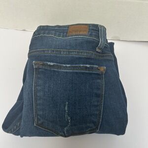 Judy Blue Mid-Rise Relaxed Fit Skinny Jean Size 7/28 Style #82102 Minor Distress